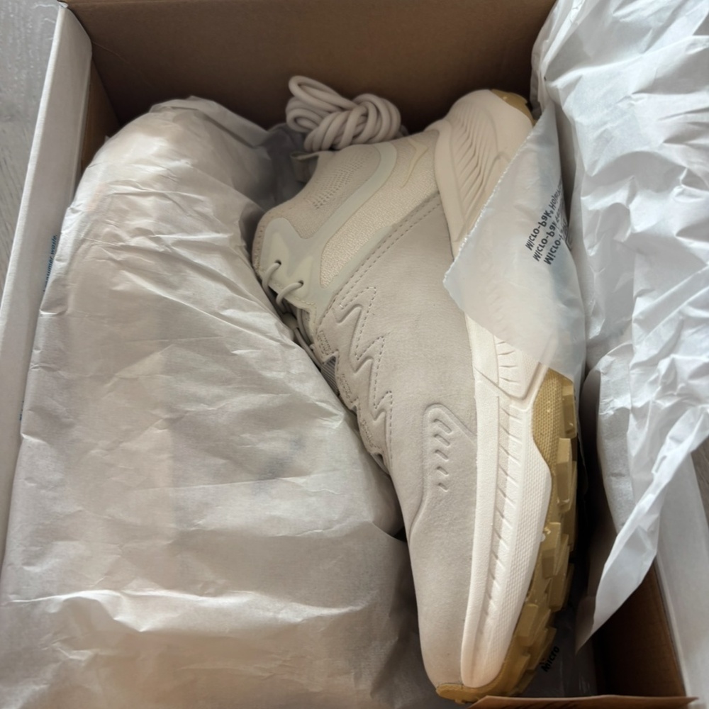 NWT HOKA Transport Chukka GTX SIZE 8.5 - Picture 3 of 5